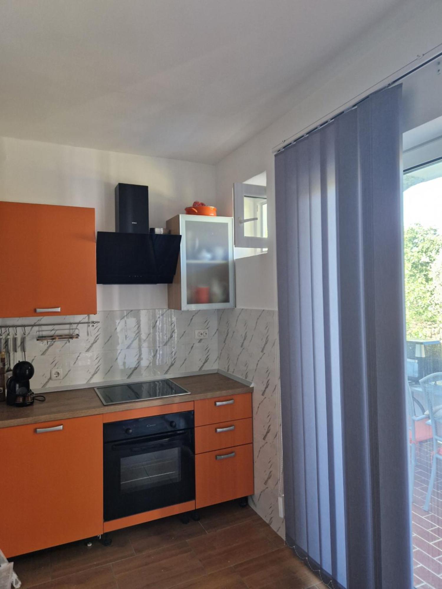 Vera Apartment Kampor Exterior photo